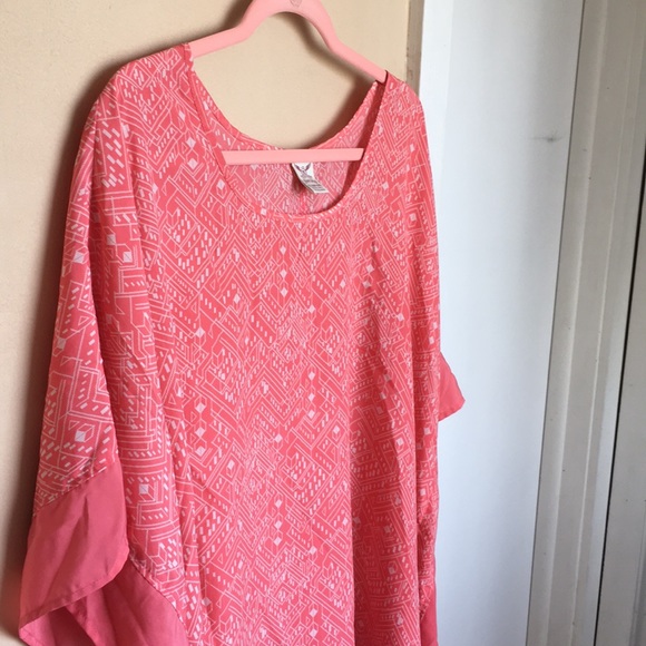 Coral Kimono Style Top - Picture 4 of 8